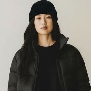 VICI COLLECTION · BLACK CHUNKY RIBBED KNIT BEANIE - O/S